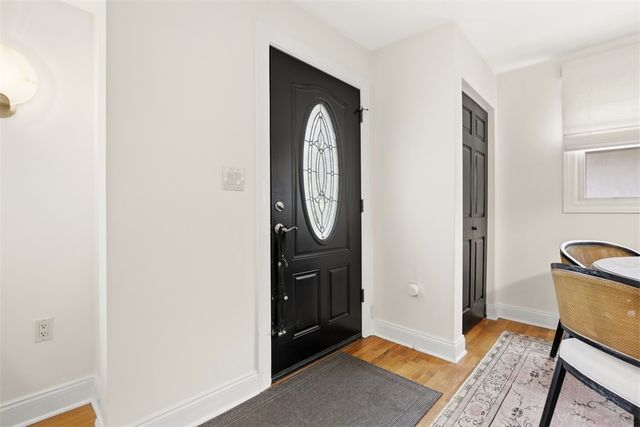 230 Bank St, Sewickley, PA 15143