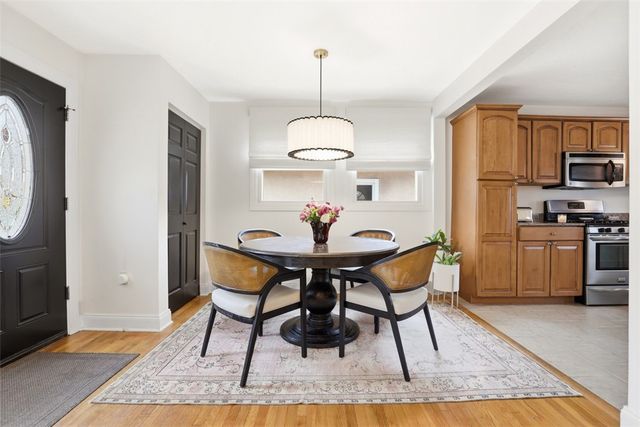 230 Bank St, Sewickley, PA 15143