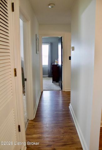 2009 Patricia Dr, Louisville, KY 40272