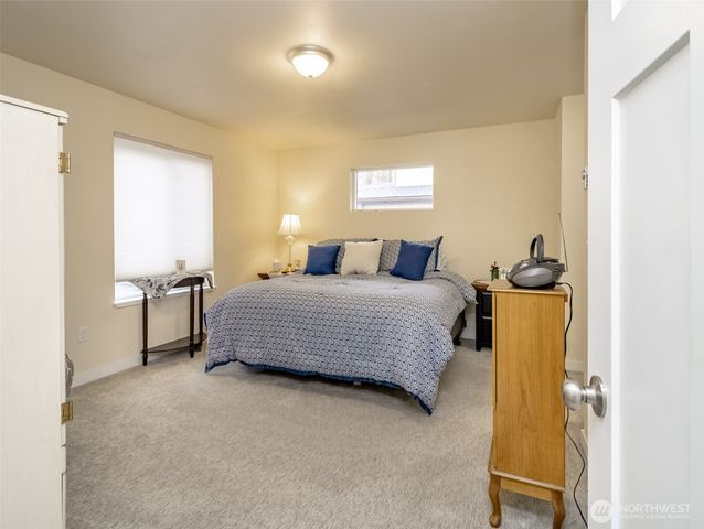 361 10th Avenue N, Algona, WA 98001