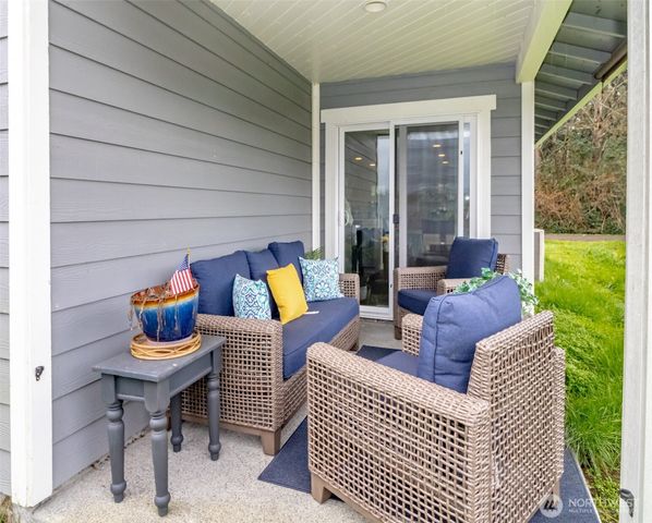 361 10th Avenue N, Algona, WA 98001