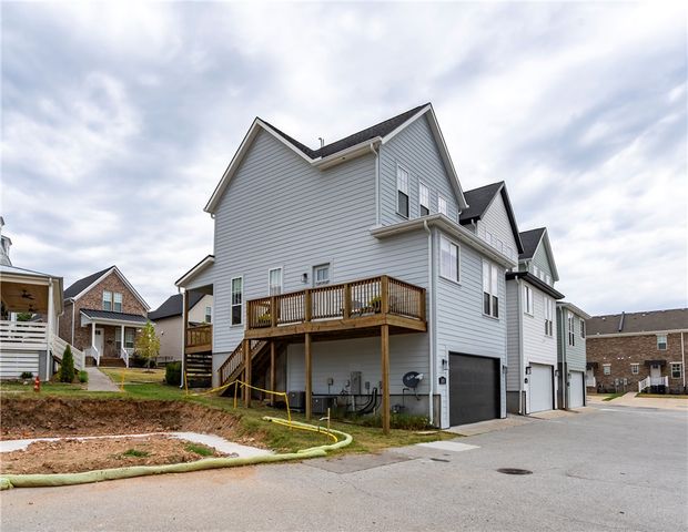 5470 Crescent Street, Springdale, AR 72762