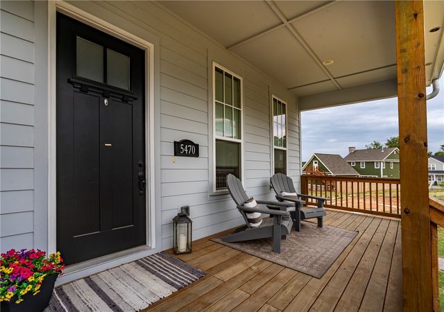 5470 Crescent Street, Springdale, AR 72762
