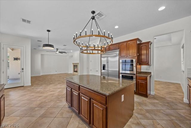 2125 De Rouge Avenue, Henderson, NV 89044