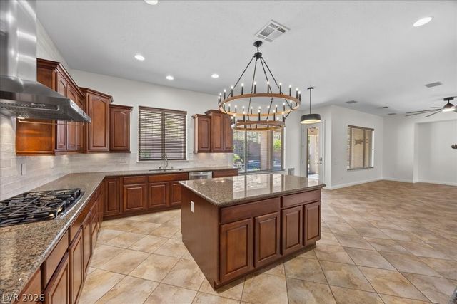 2125 De Rouge Avenue, Henderson, NV 89044