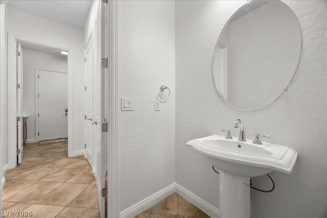 2125 De Rouge Avenue, Henderson, NV 89044