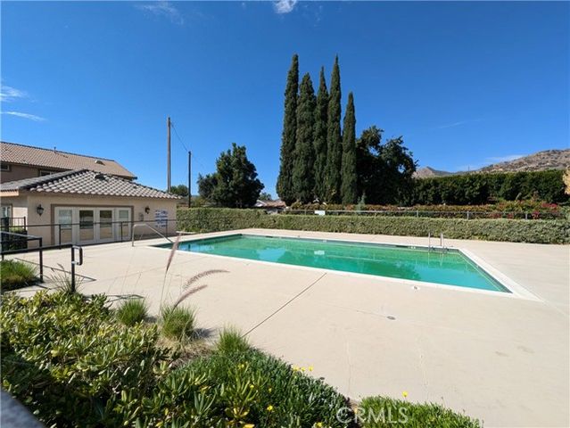 13717 Deane Lane, Sylmar (los Angeles), CA 91342