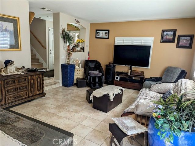 13717 Deane Lane, Sylmar (los Angeles), CA 91342