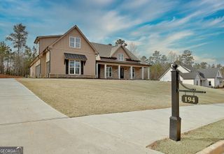 194 Forest Berry Court 98 M2, Newnan, GA 30265