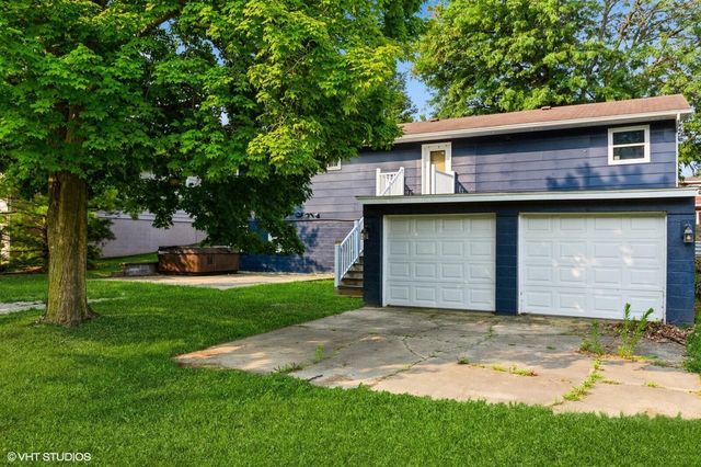 221 S Whittaker Street, New Buffalo, MI 49117