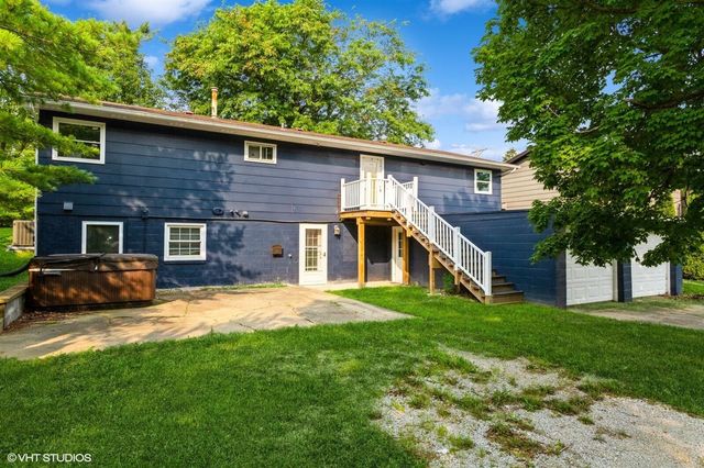 221 S Whittaker Street, New Buffalo, MI 49117