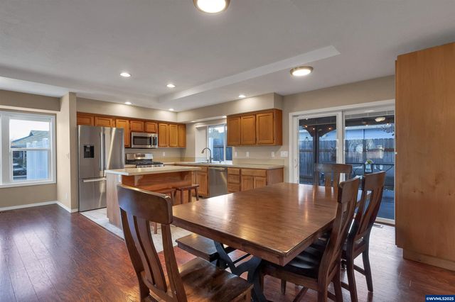 383 SW Wyatt St, Dallas, OR 97338