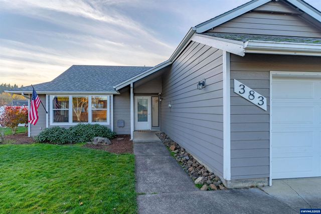 383 SW Wyatt St, Dallas, OR 97338