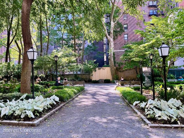 25 Tudor City Pl Apt 1910, New York City, NY 10017