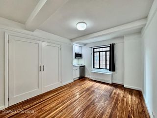 25 Tudor City Pl Apt 1910, New York City, NY 10017