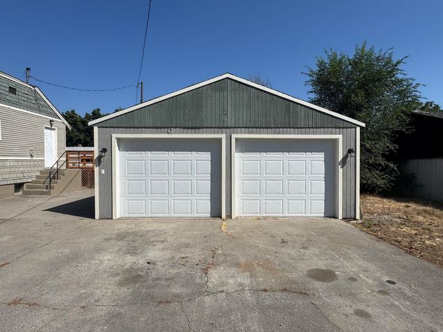 8809 E ALKI St, Spokane, WA 99212