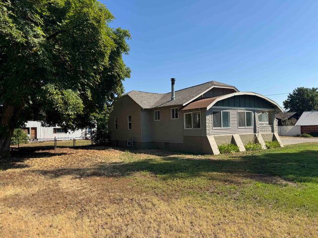 8809 E ALKI St, Spokane, WA 99212