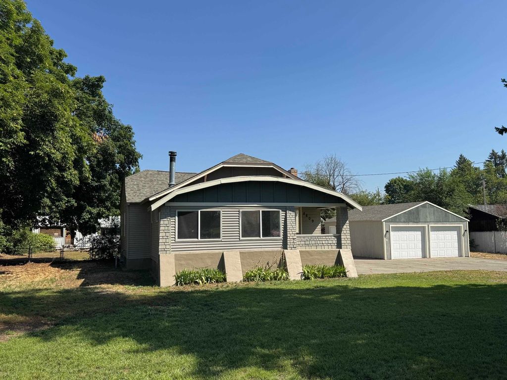 8809 E ALKI St, Spokane, WA 99212 photo 5