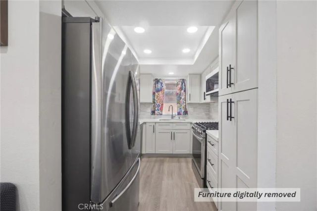 9864 California Avenue 18, South Gate, CA 90280