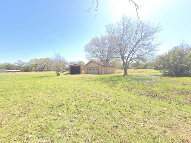 159 Rs County Road 3365, Emory, TX 75440