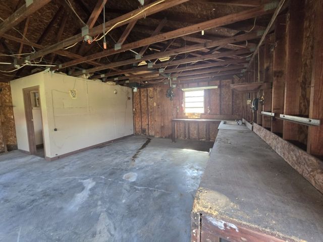 159 Rs County Road 3365, Emory, TX 75440