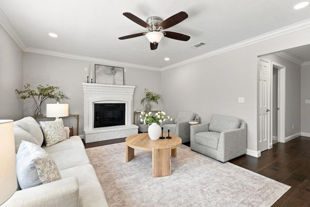 8820 San Badger Way, Elk Grove, CA 95624