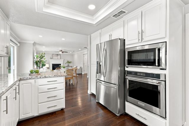 8820 San Badger Way, Elk Grove, CA 95624