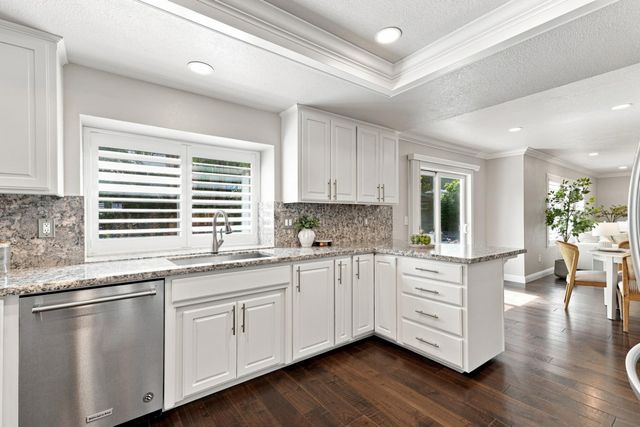 8820 San Badger Way, Elk Grove, CA 95624