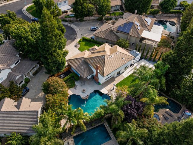 8820 San Badger Way, Elk Grove, CA 95624
