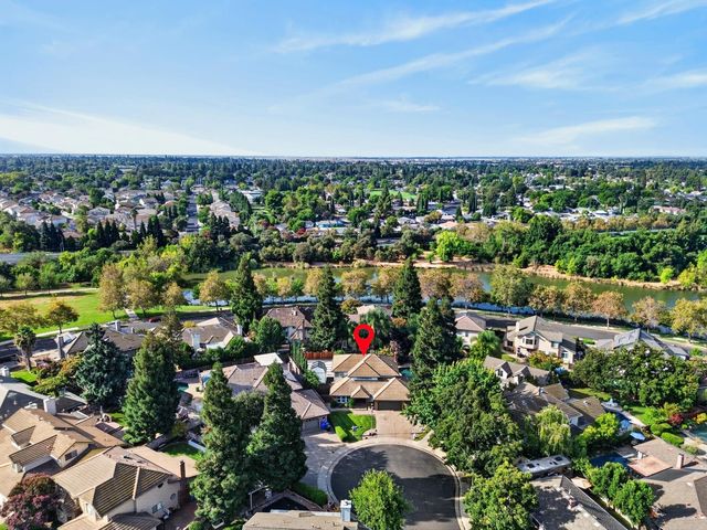 8820 San Badger Way, Elk Grove, CA 95624