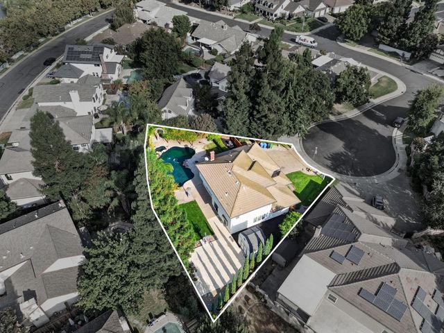 8820 San Badger Way, Elk Grove, CA 95624