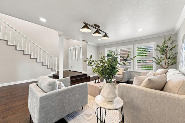 8820 San Badger Way, Elk Grove, CA 95624