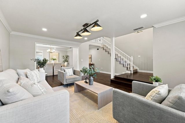 8820 San Badger Way, Elk Grove, CA 95624