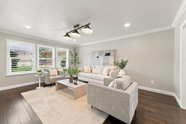 8820 San Badger Way, Elk Grove, CA 95624