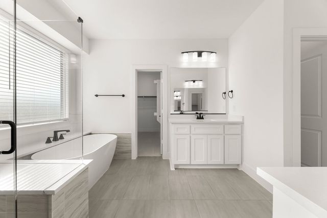 804 Hidden Lakes Drive, Desoto, TX 75115