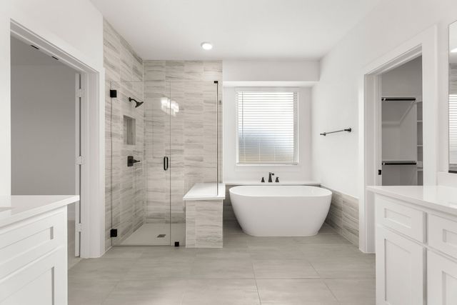 804 Hidden Lakes Drive, Desoto, TX 75115