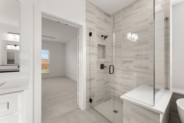 804 Hidden Lakes Drive, Desoto, TX 75115