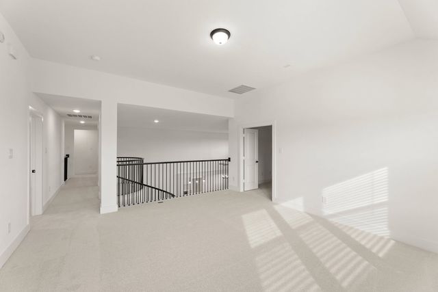 804 Hidden Lakes Drive, Desoto, TX 75115