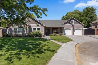 120 Andrea, Richland, WA 99352