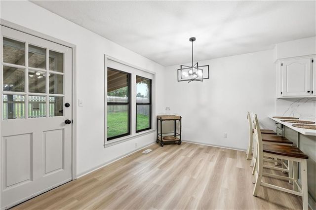 1008 NE Remington Court, Lee's Summit, MO 64086
