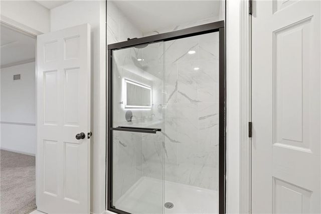 1008 NE Remington Court, Lee's Summit, MO 64086
