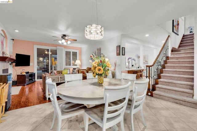 1653 Observation Ct, Antioch, CA 94531