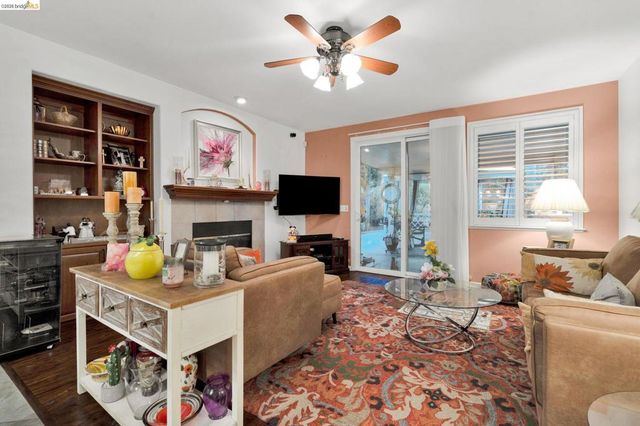 1653 Observation Ct, Antioch, CA 94531