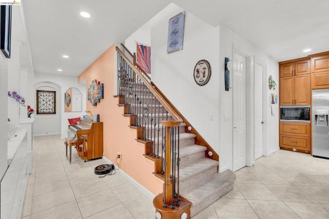 1653 Observation Ct, Antioch, CA 94531