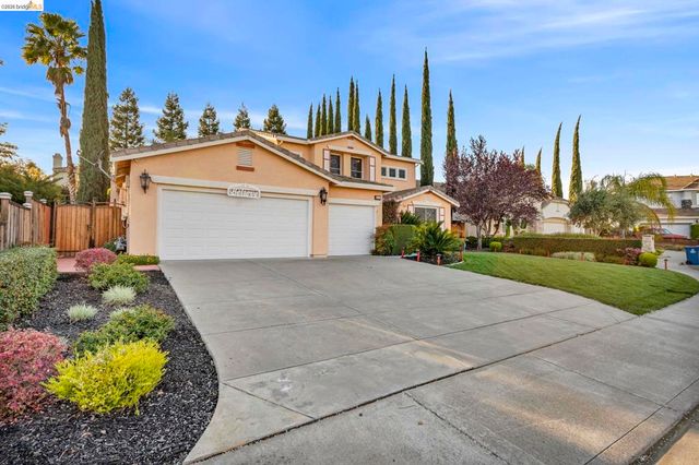 1653 Observation Ct, Antioch, CA 94531