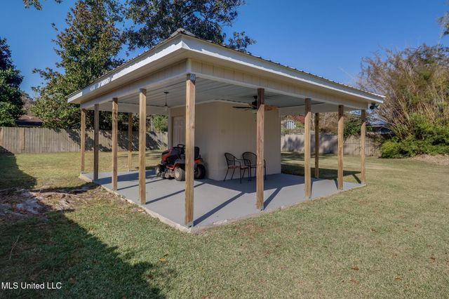 328 Seal Avenue, Long Beach, MS 39560