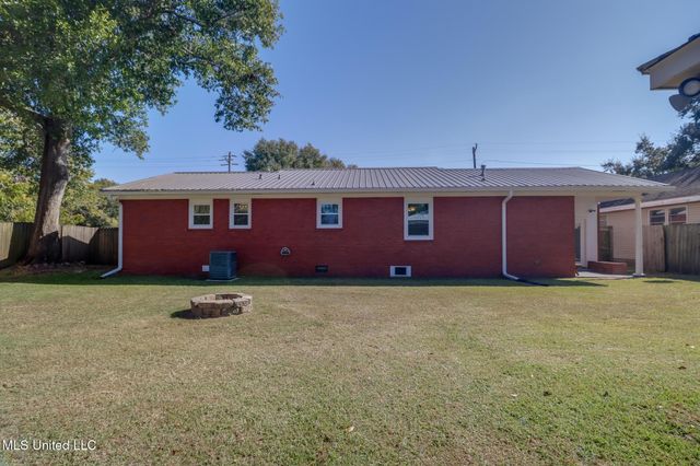 328 Seal Avenue, Long Beach, MS 39560