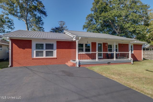 328 Seal Avenue, Long Beach, MS 39560