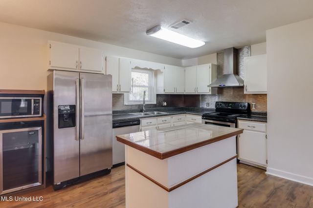 328 Seal Avenue, Long Beach, MS 39560