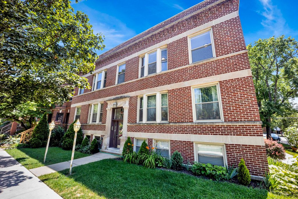 1457 W Thome Avenue 2, Chicago, IL 60660